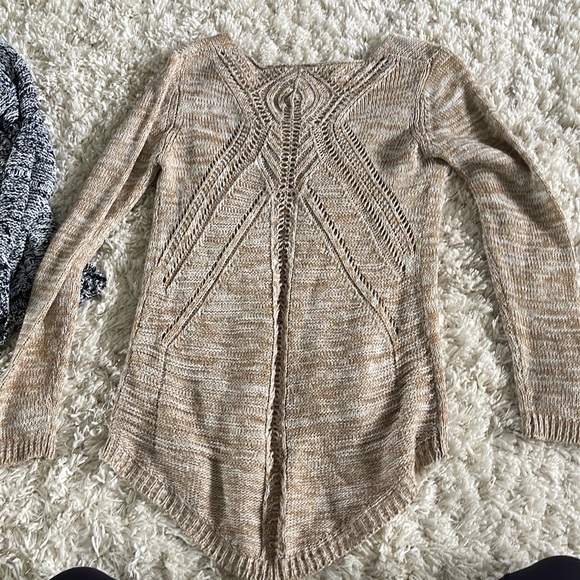 Fall Sweater Bundle // Medium - Picture 3 of 8